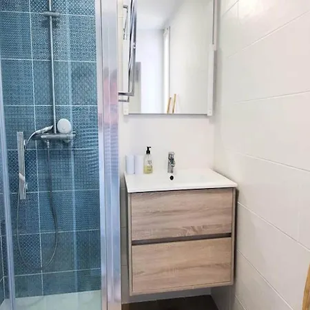 For 6 People Apartment *